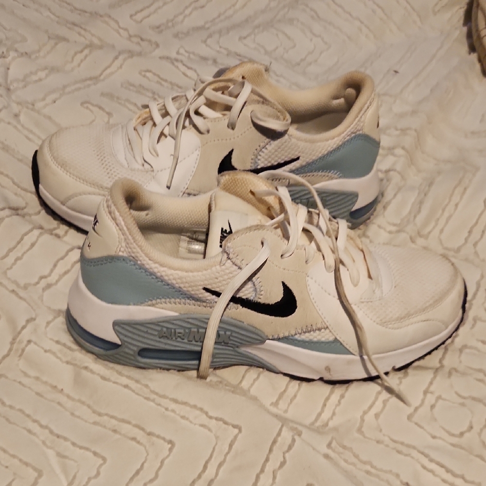 Nike Women's Air Max White and Light Blue Sneakers